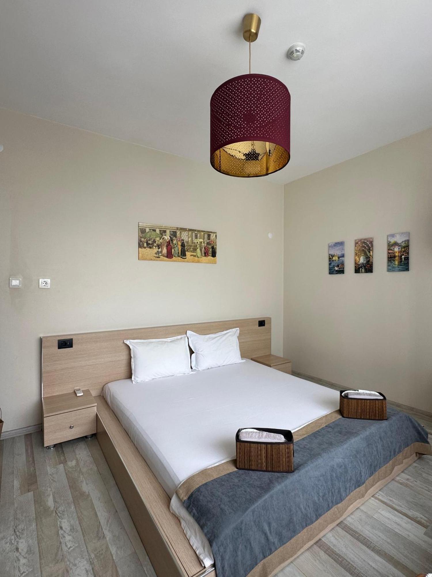 Otel Social House *