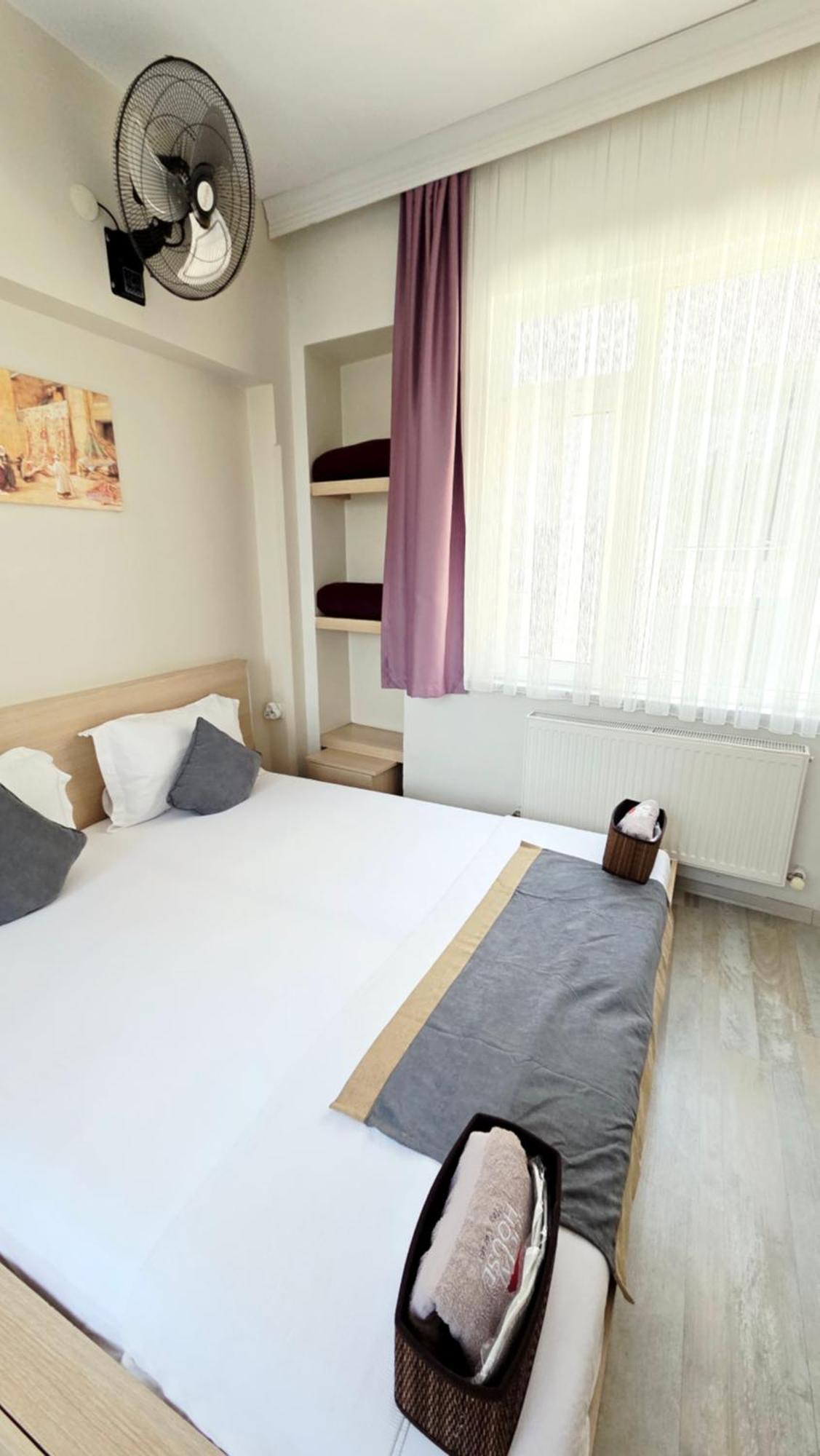 Social House Hotel *